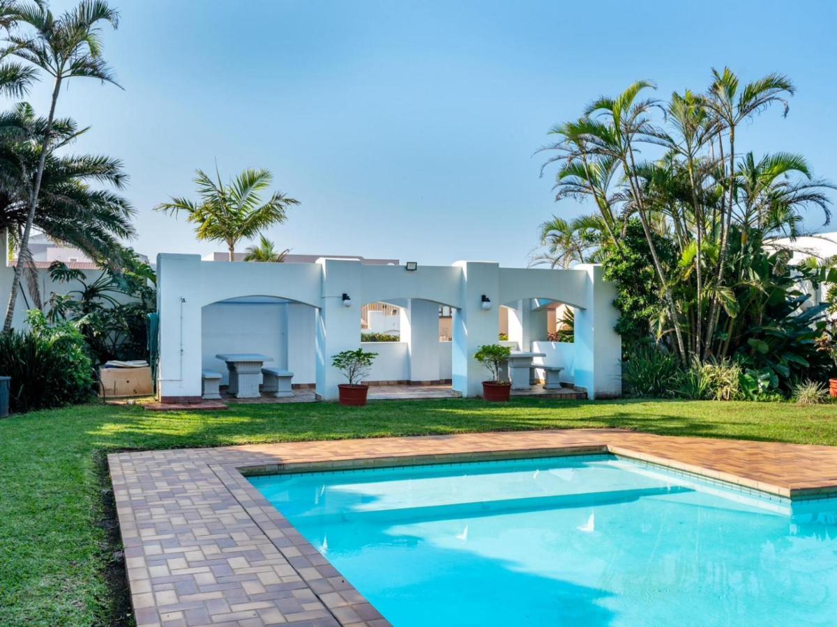 Skiathos At Beachfront Apartments In Shakas Rock Ballito Exterior foto